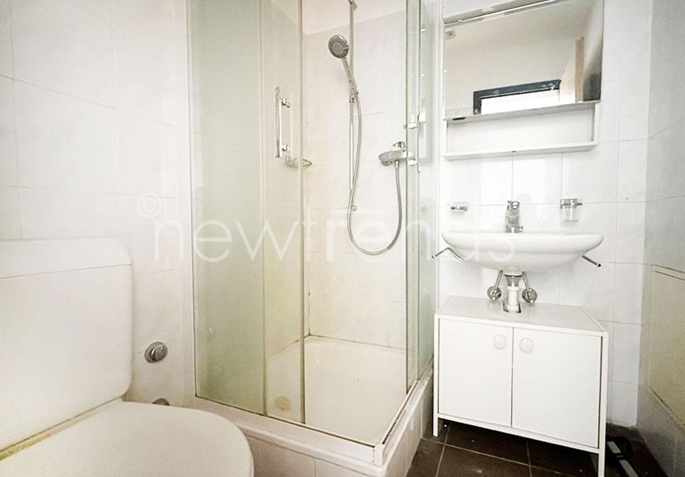affittasi luminoso appartamento vista aperta a montagnola : foto bagno con doccia