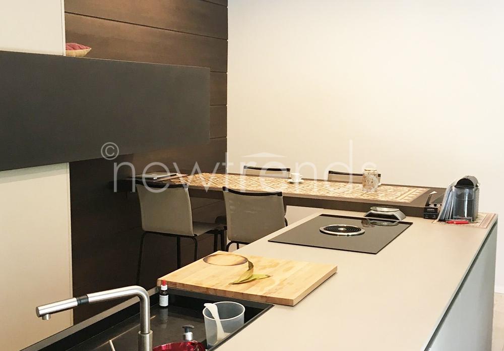 vendesi ampio appartamento di design con terrazza a muggio: foto dettaglio cucina