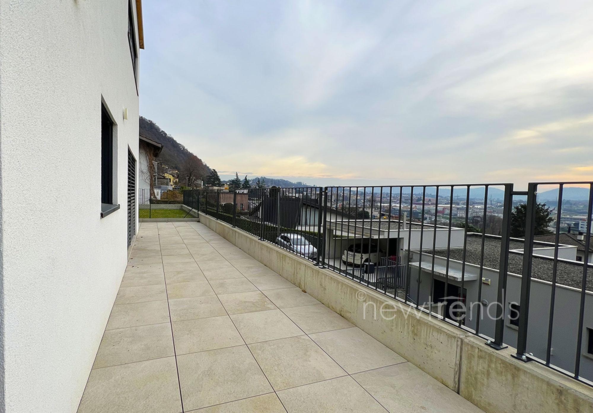 vendesi nuovo appartamento 2.5 locali con giardino di 85 m2 a mendrisio: foto vista da balcone